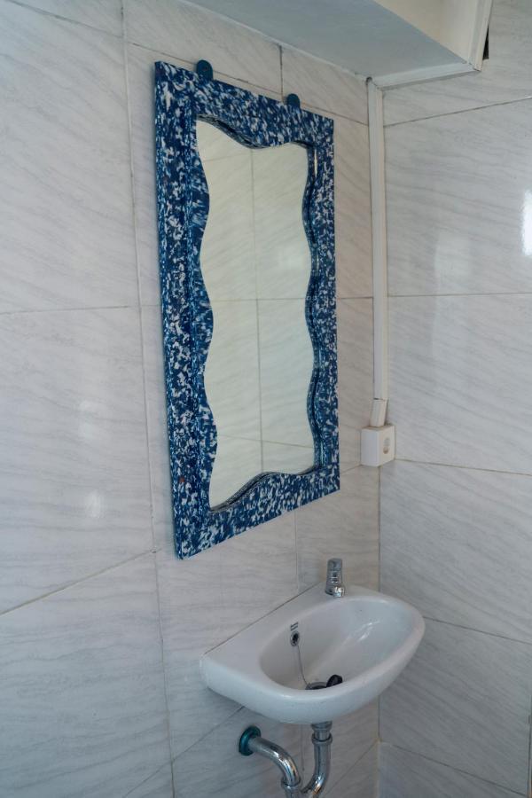 Secret Joglo Lebih Hotel ภายนอก รูปภาพ